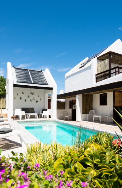 garden-pool-view